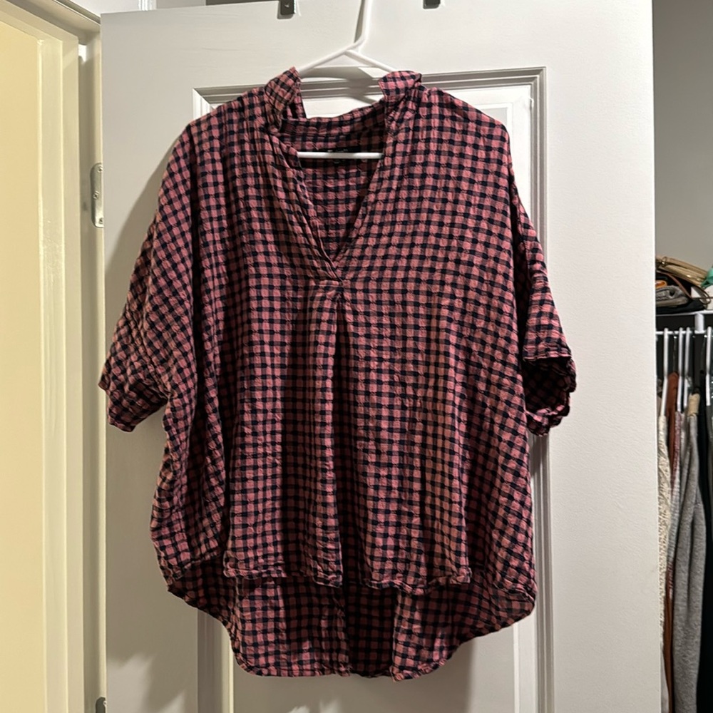 Cute & light weight short sleeve pink & blue flannel top with button back